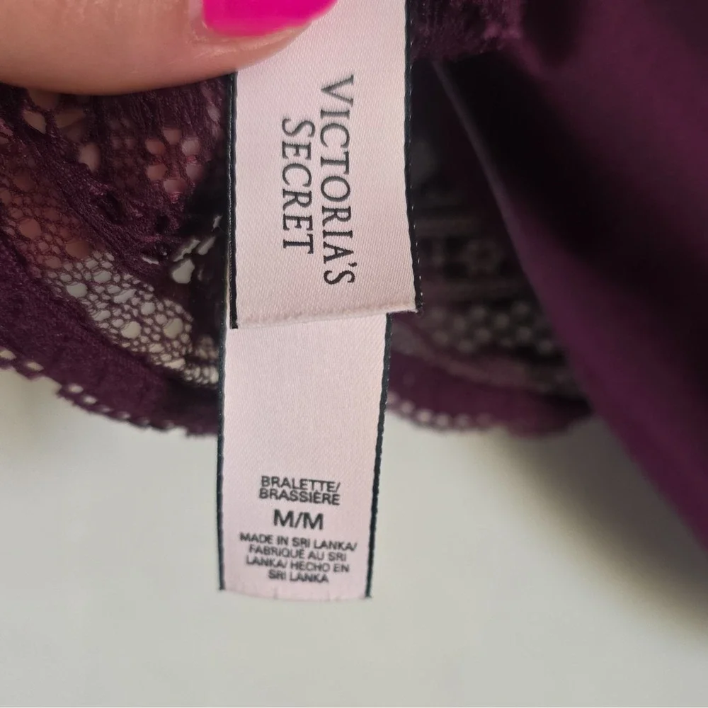 Victoria's Secret Purple Lace Wireless Bralette Bra Size M Pullover Adjustable